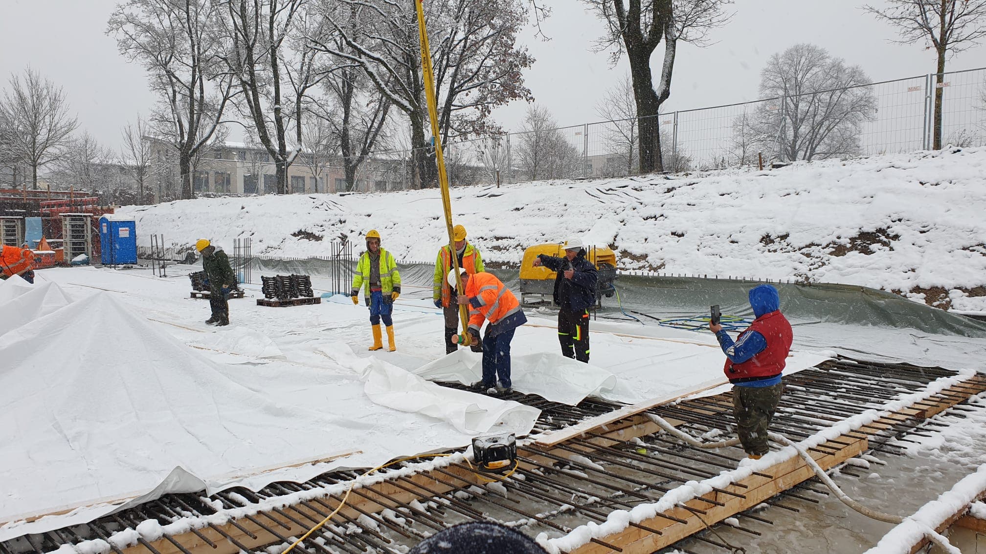 Zeitkapsel & Fundament